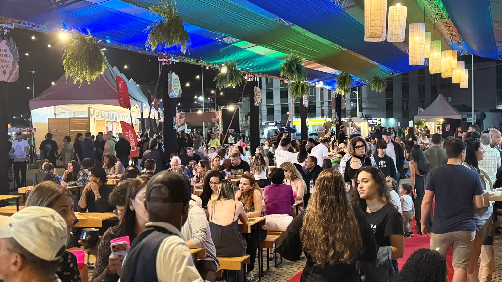 NOTÍCIA: Primeira noite do Festival de Inverno agitou Marataízes